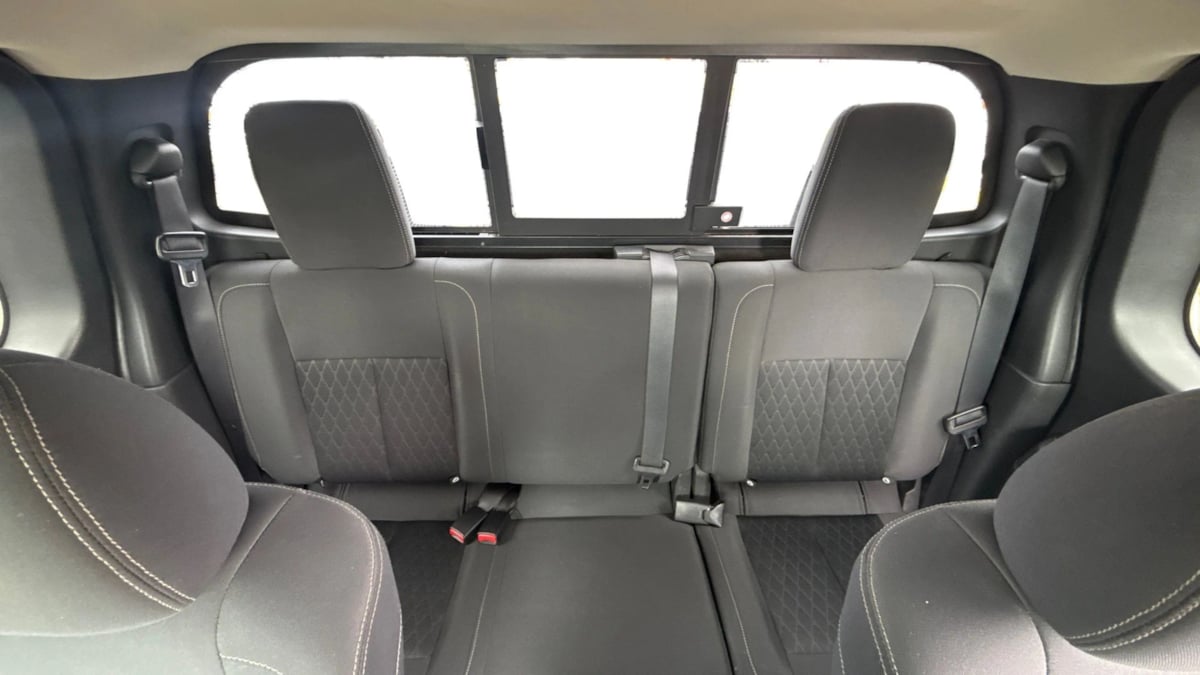 2018 Nissan Titan SV - Photo 15
