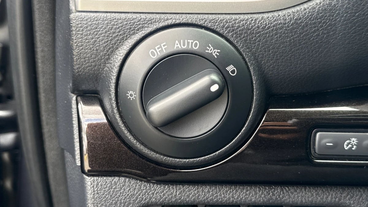 2018 Nissan Titan SV - Photo 19