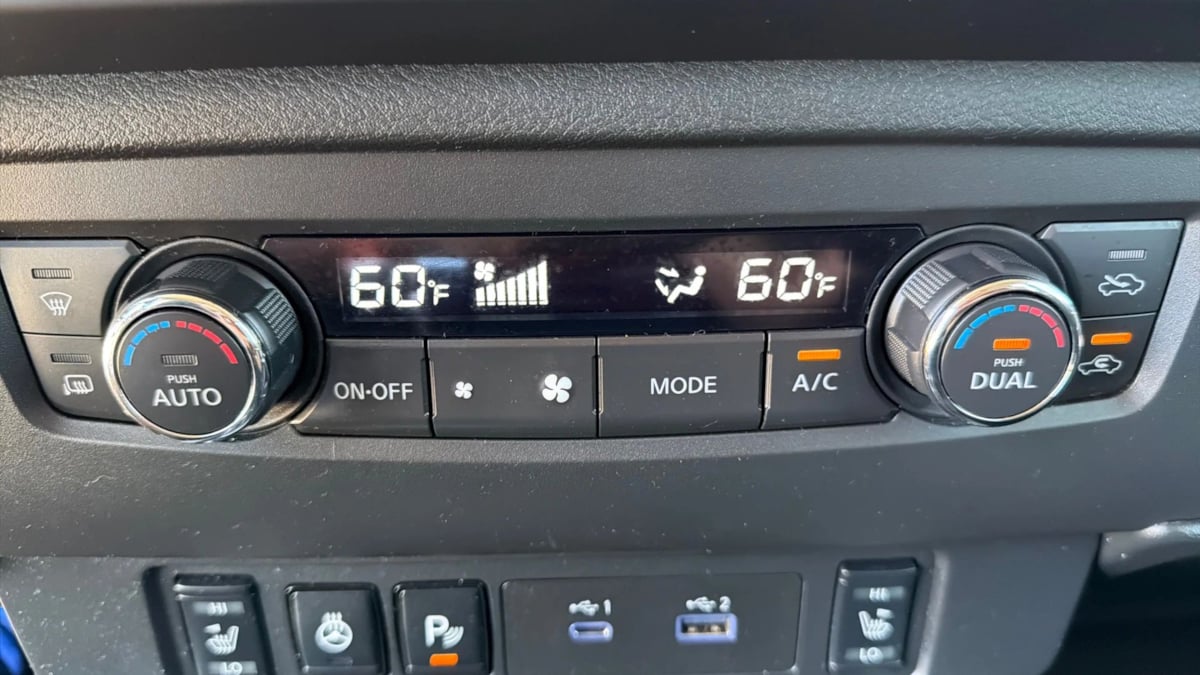 2025 Nissan Frontier SV - Photo 33