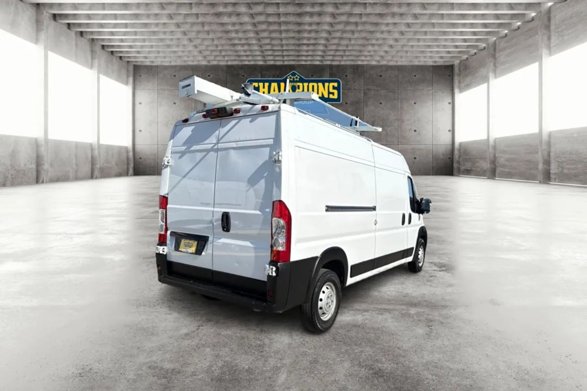 Ram Cargo Van photo 3