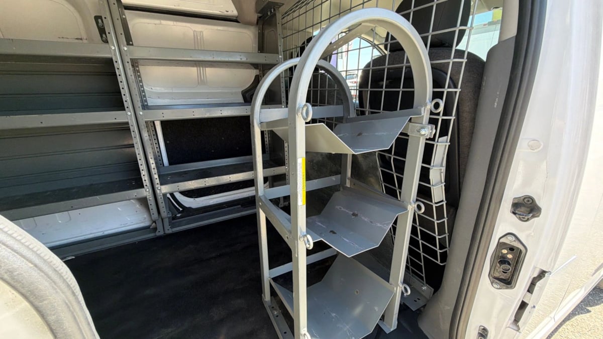 Nissan NV200 photo 24