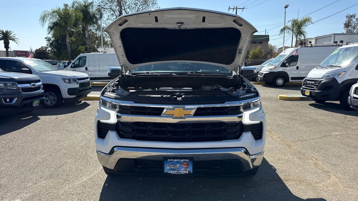 Chevrolet Silverado photo 12