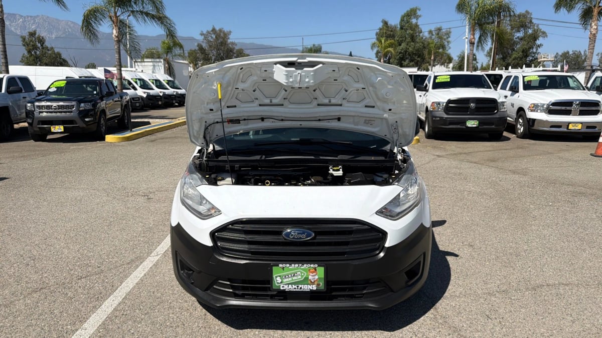 Ford Transit Connect photo 11
