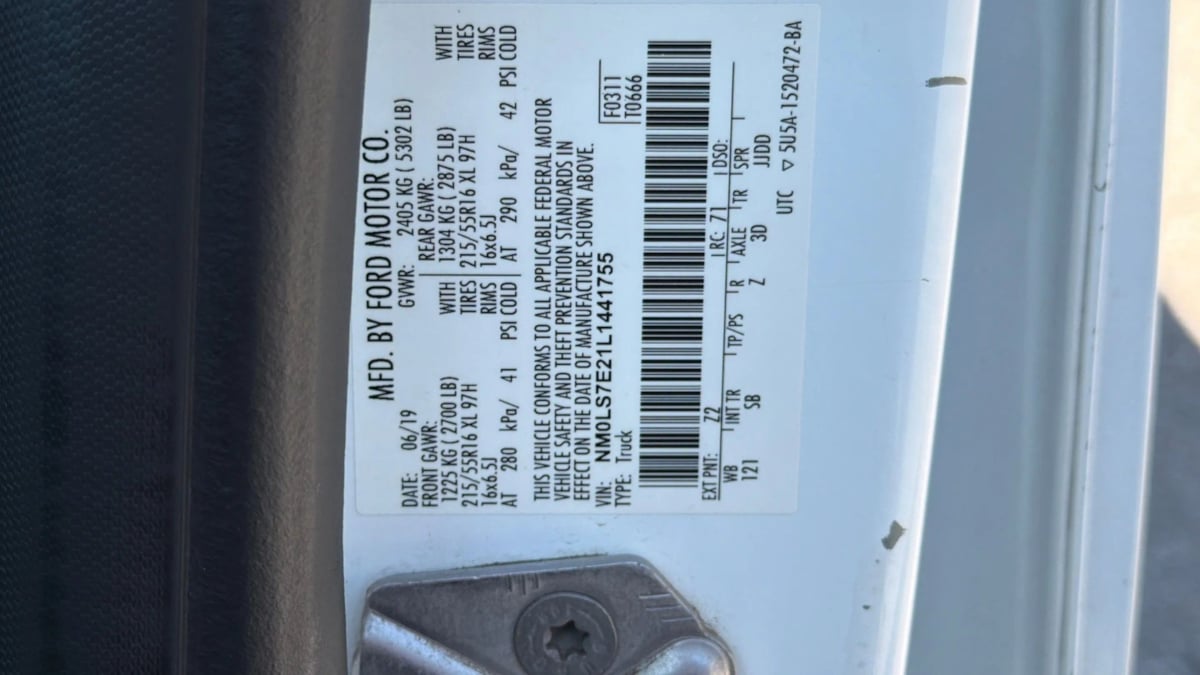 Ford Transit Connect photo 19