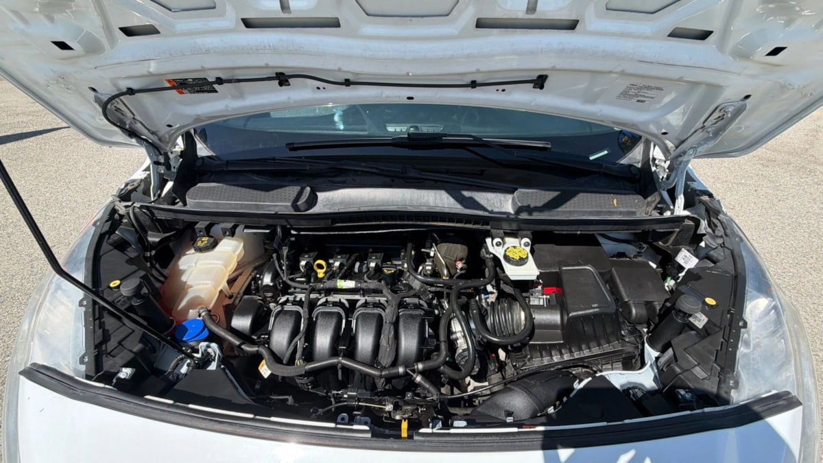 Ford Transit Connect photo 20