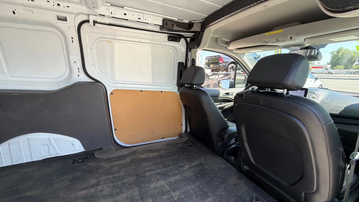 Ford Transit Connect photo 23