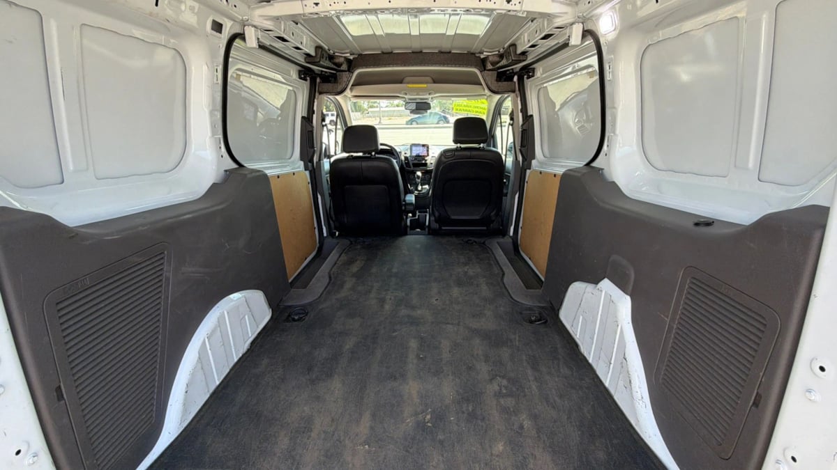 Ford Transit Connect photo 25