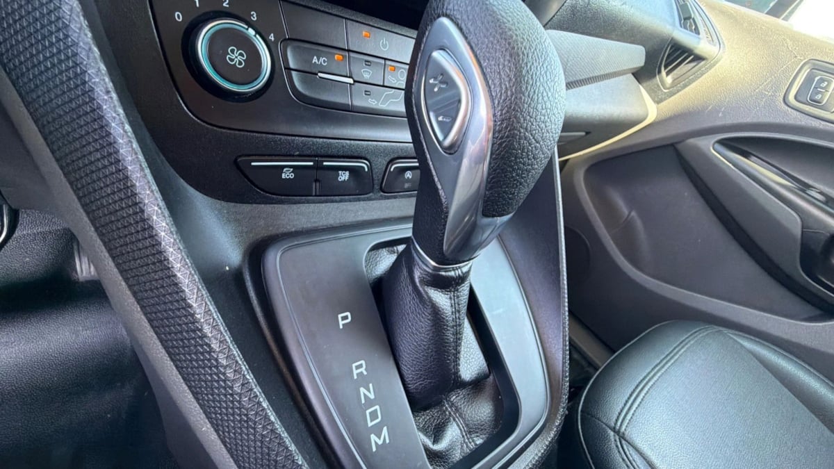 Ford Transit Connect photo 34