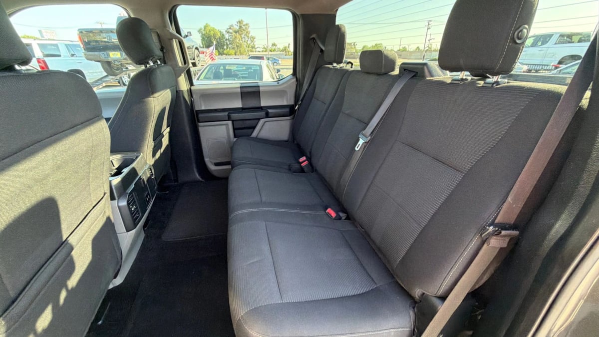 Ford F-150 photo 11