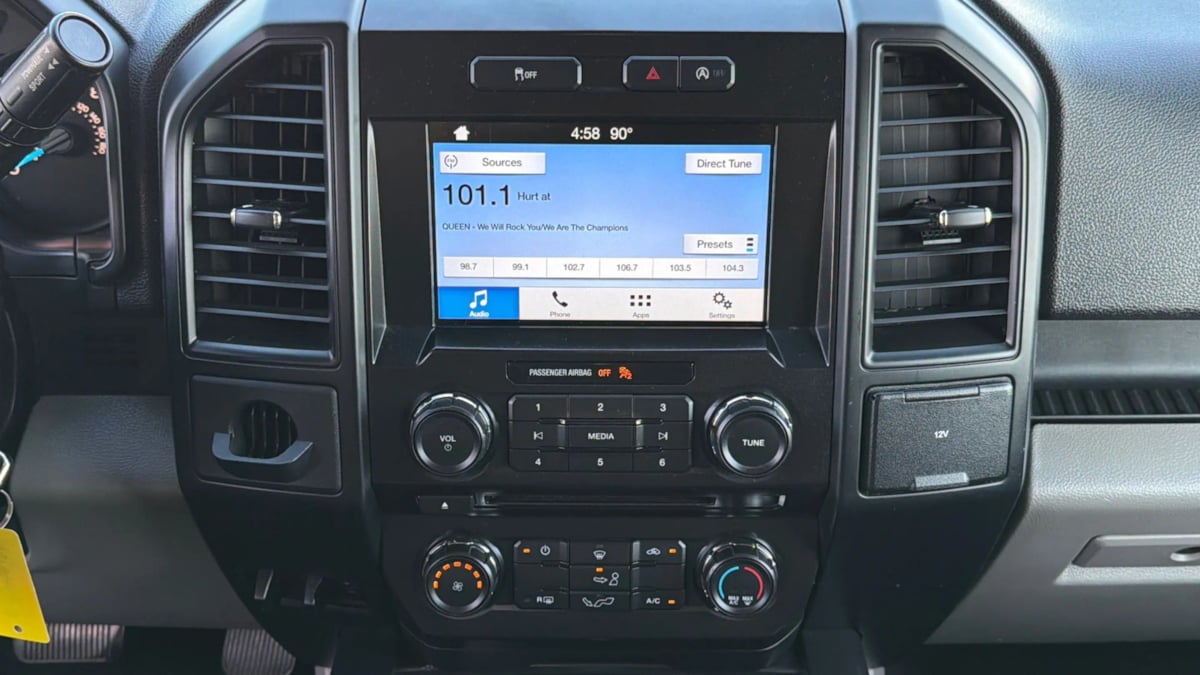 Ford F-150 photo 14