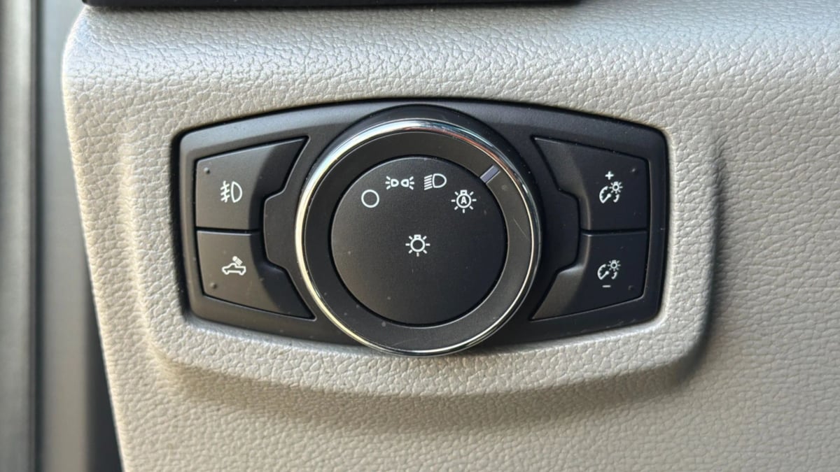 Ford F-150 photo 19