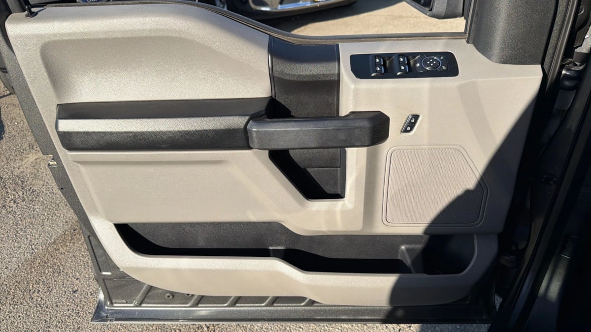 Ford F-150 photo 20