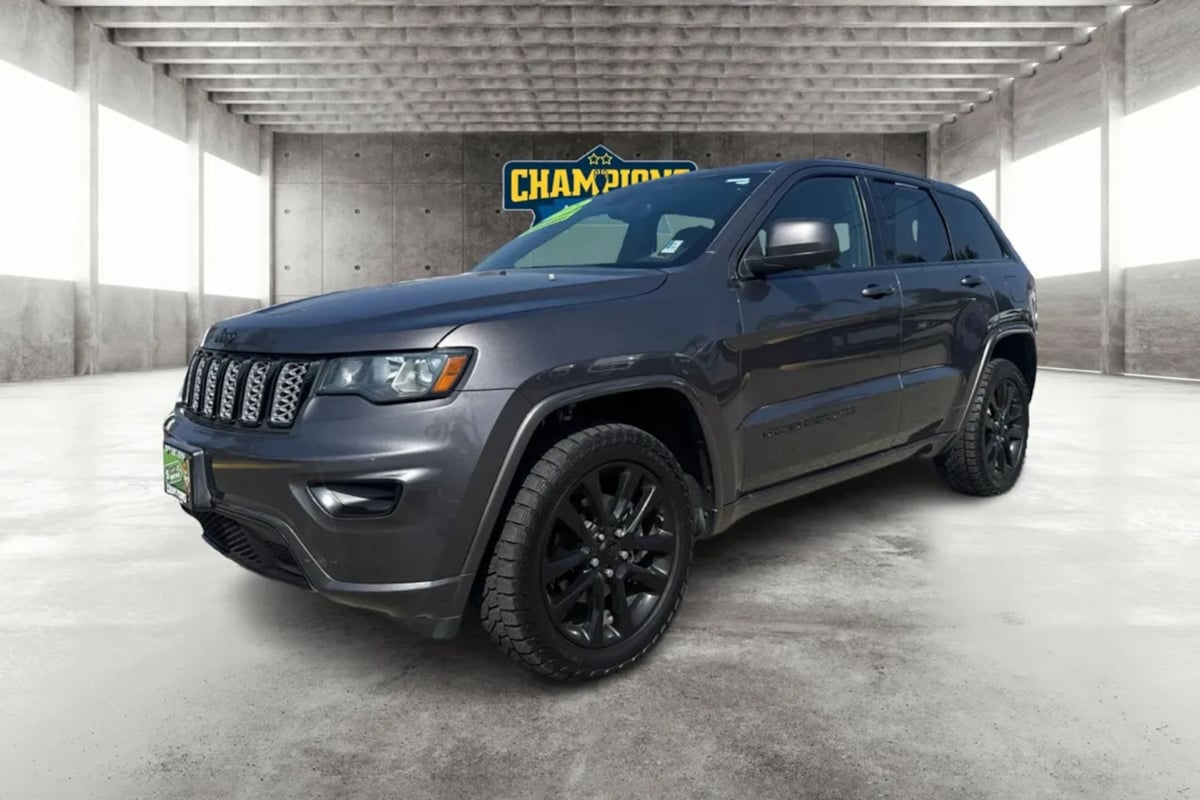 Jeep Grand Cherokee photo 9