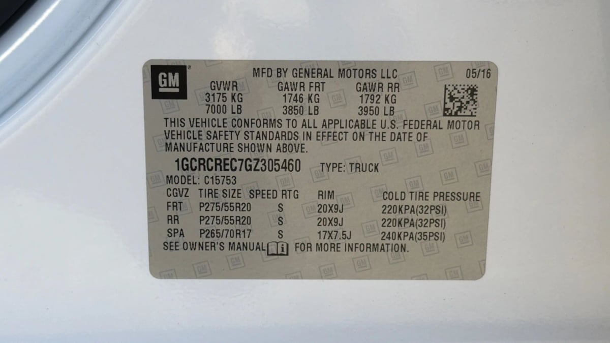 Chevrolet Silverado photo 23