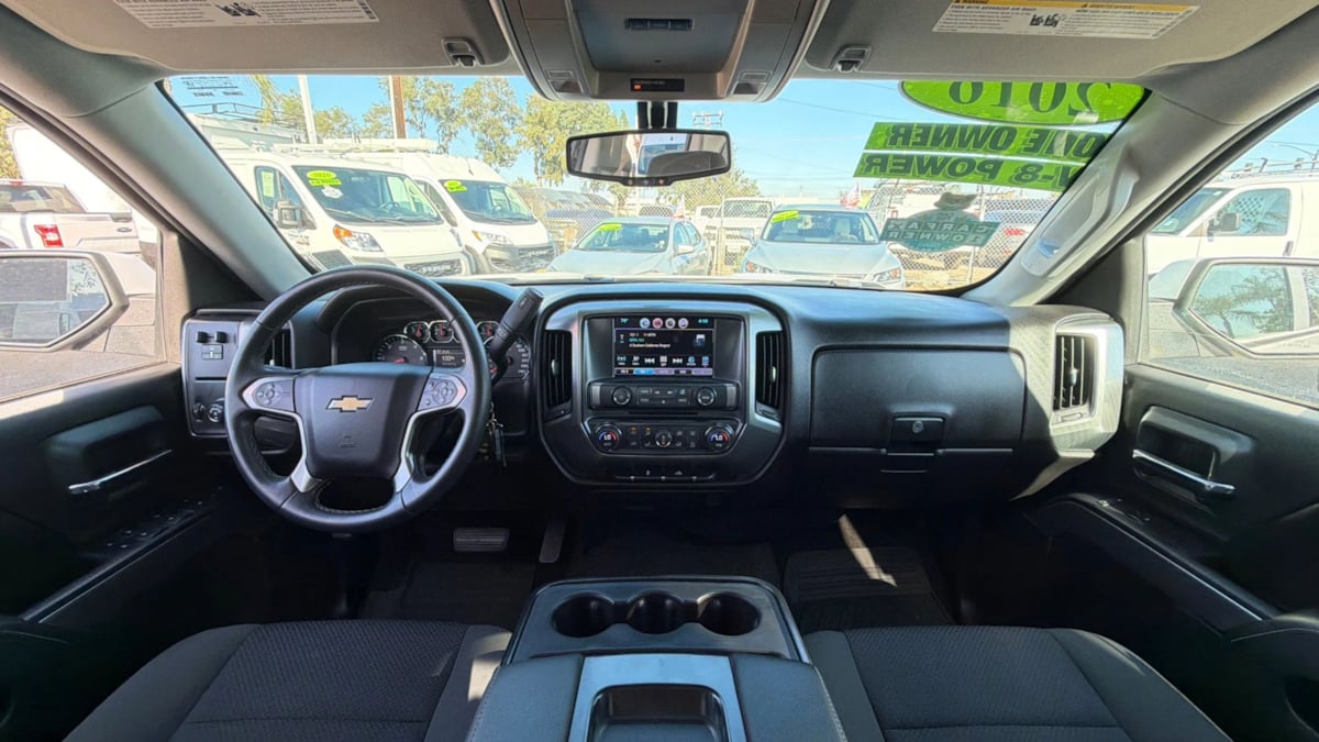 Chevrolet Silverado photo 27