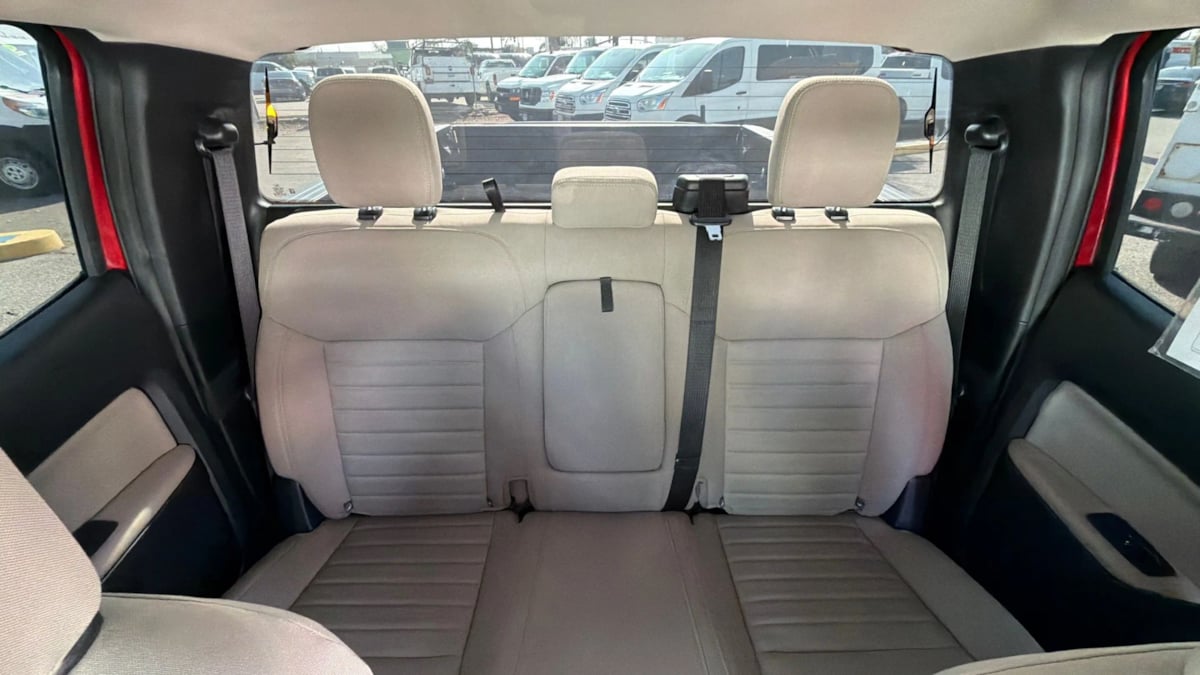 Ford Ranger photo 15