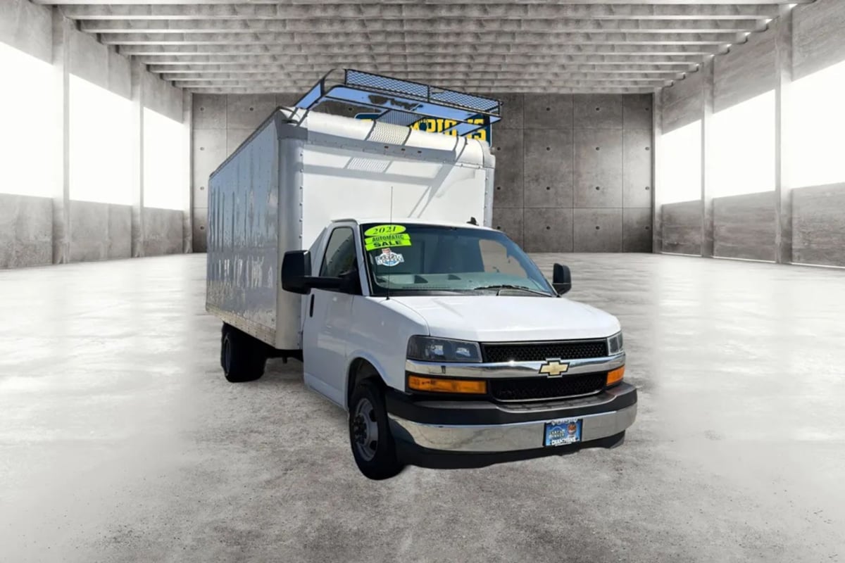 Chevrolet Express photo 30