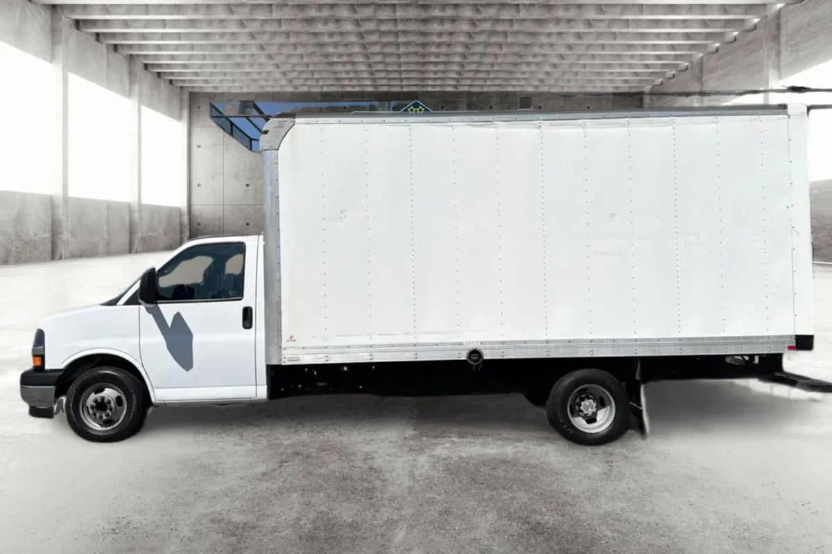 Chevrolet Express photo 6