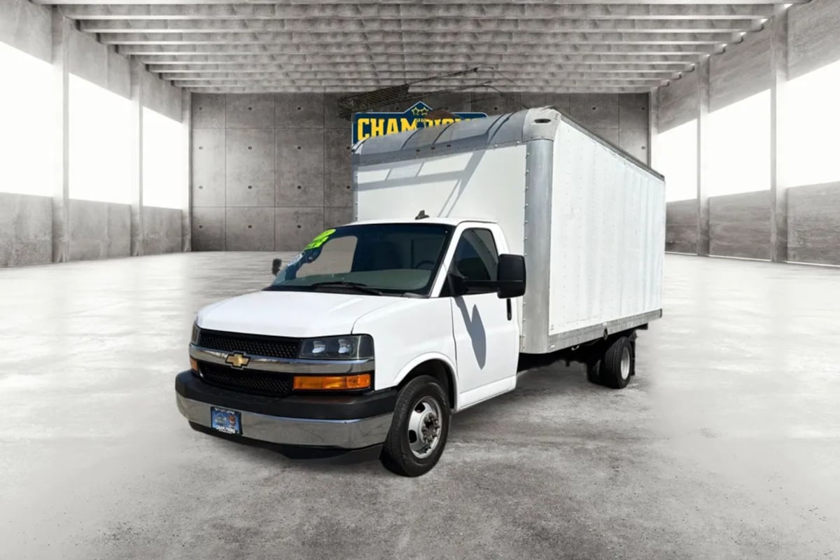 Chevrolet Express photo 9