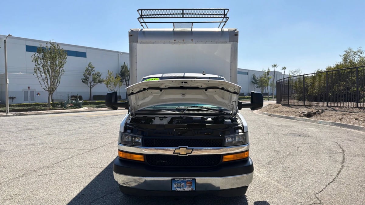 Chevrolet Express photo 11