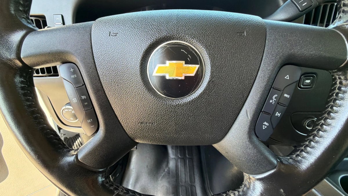 Chevrolet Express photo 17