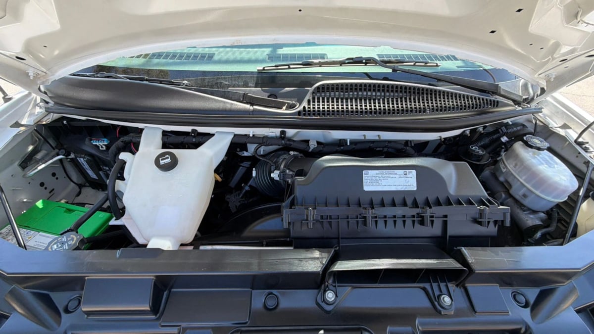 Chevrolet Express photo 22