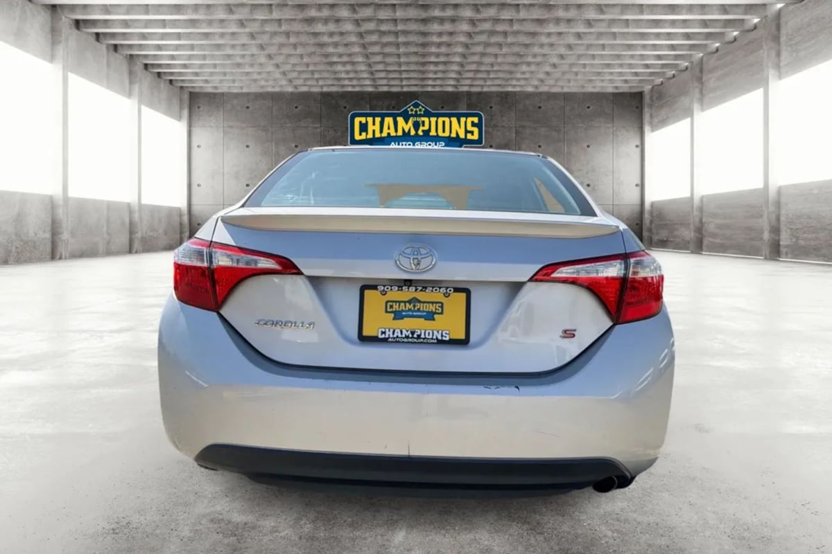 Toyota Corolla photo 4