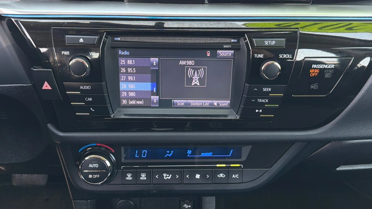 Toyota Corolla photo 14