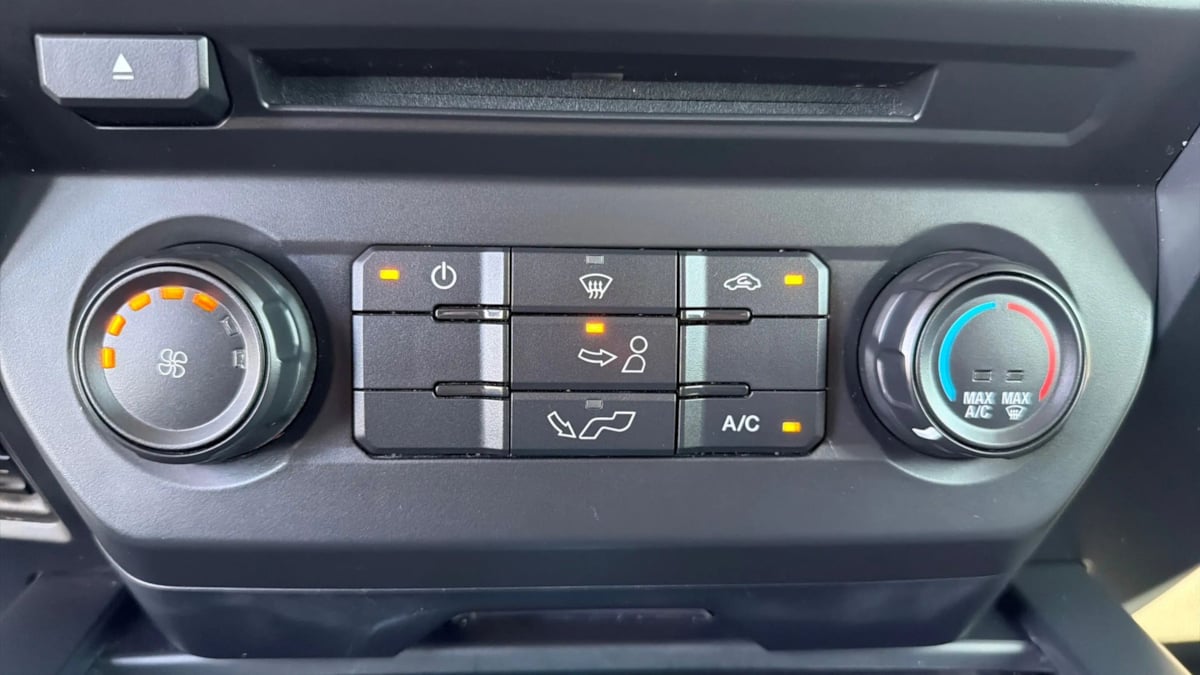 Ford F-150 photo 28