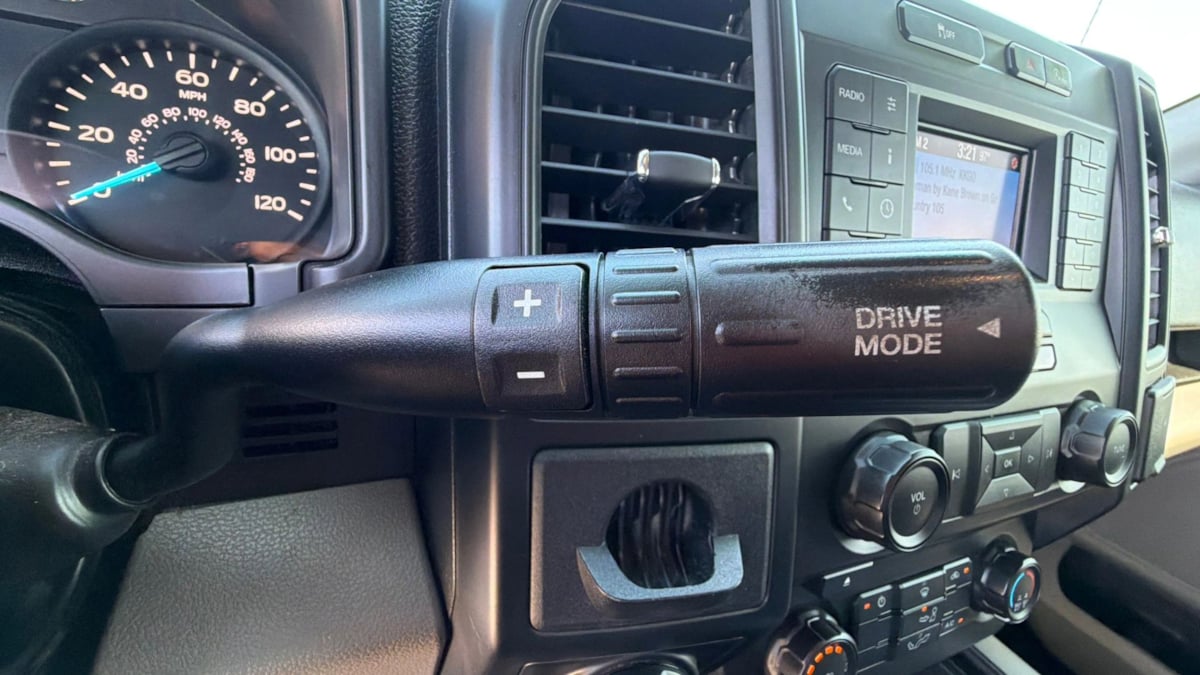 Ford F-150 photo 32
