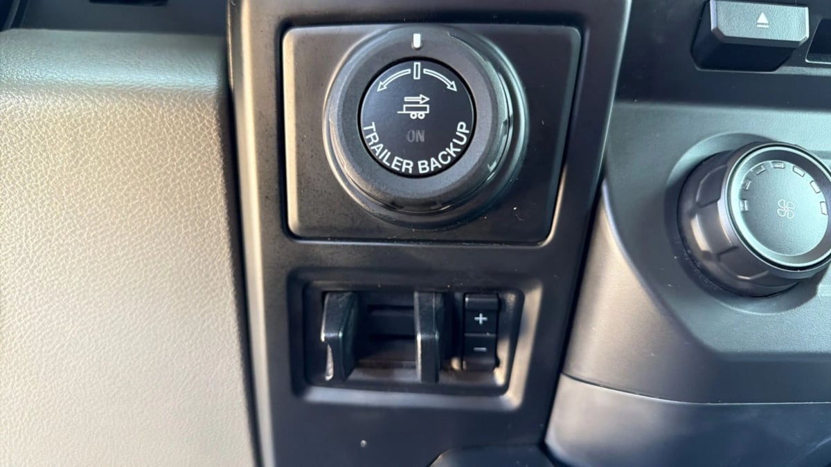 Ford F-150 photo 36