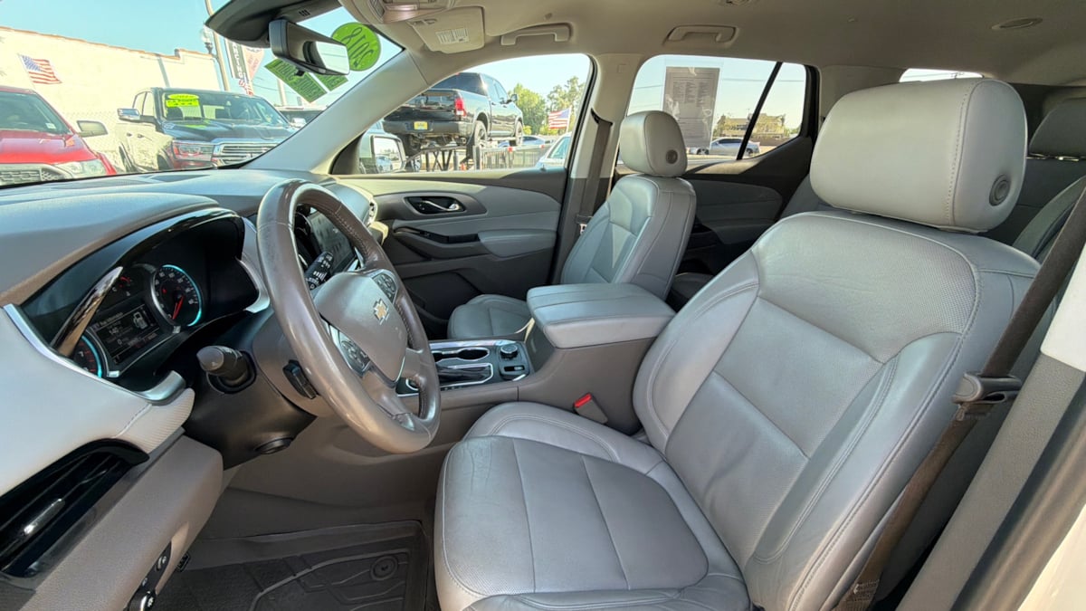 Chevrolet Traverse photo 10