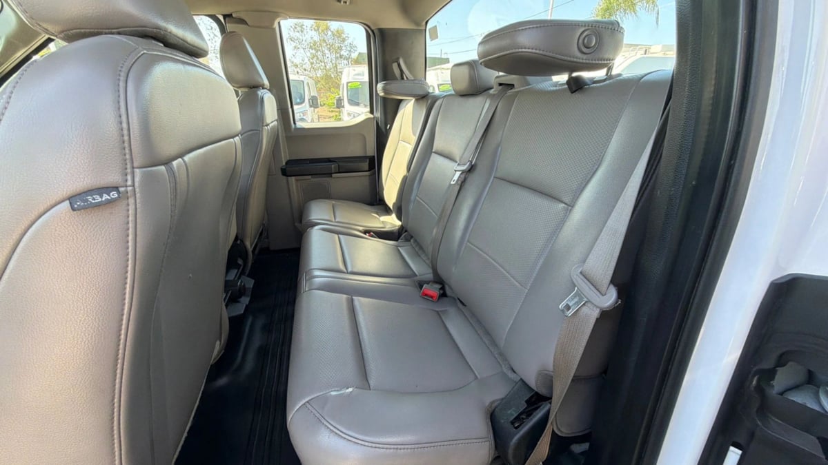 Ford F-150 photo 11