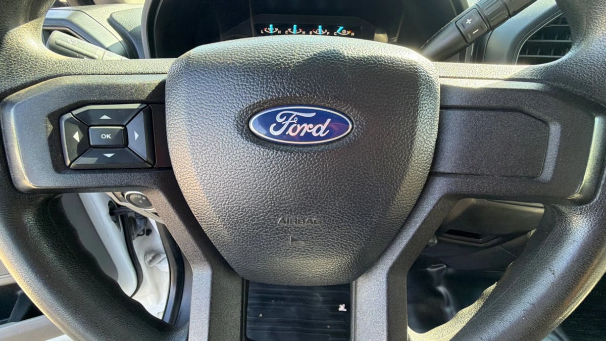 Ford F-150 photo 17