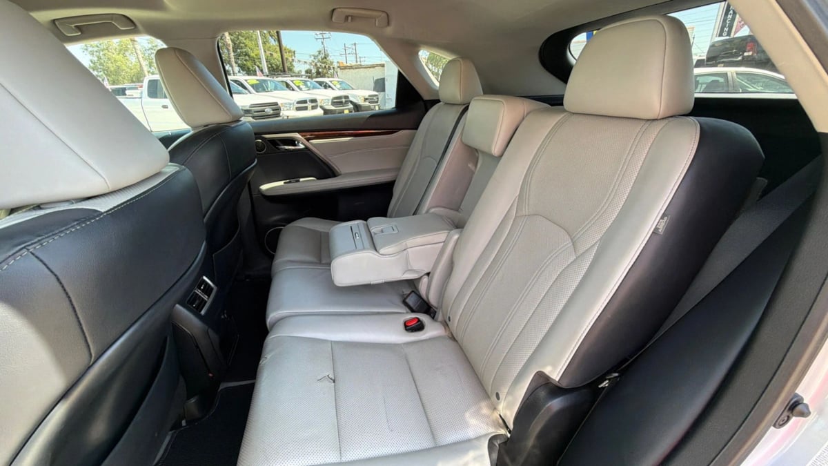 Lexus RX photo 11