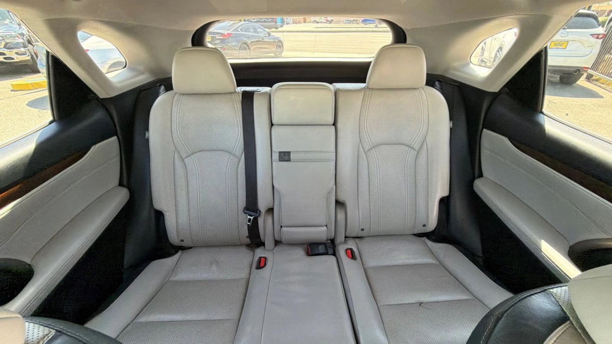 Lexus RX photo 17