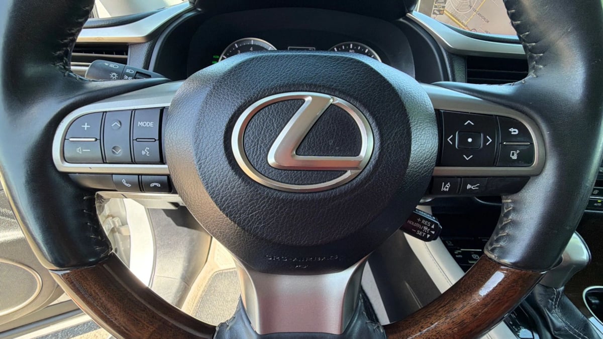 Lexus RX photo 19