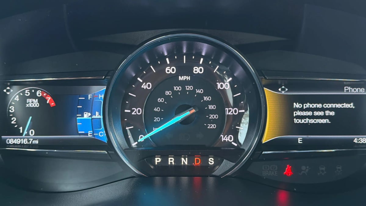 Ford Explorer photo 17