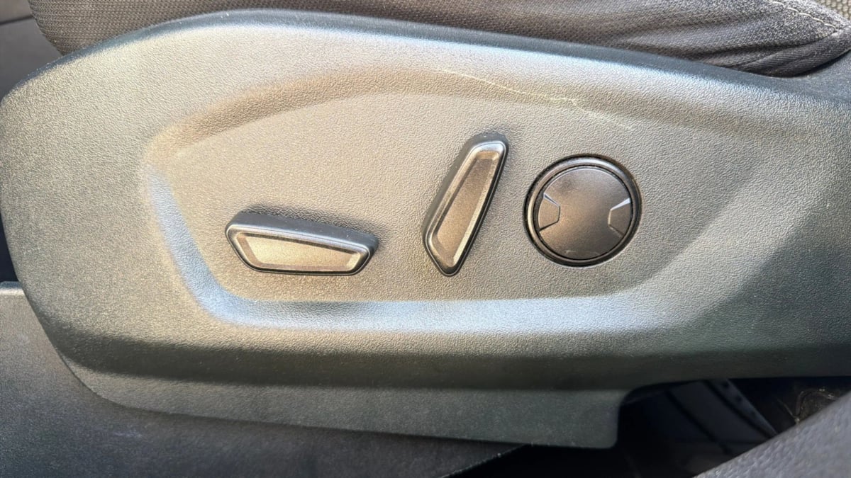 Ford Explorer photo 20