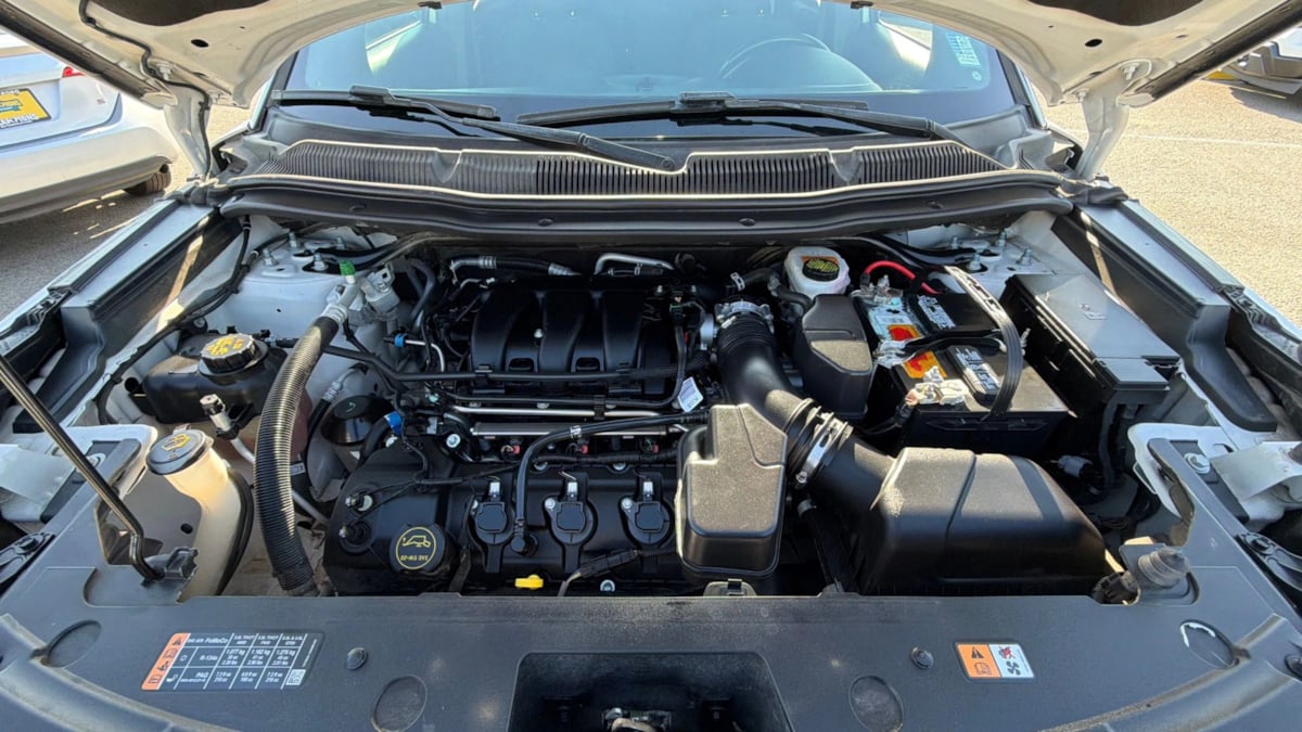 Ford Explorer photo 24