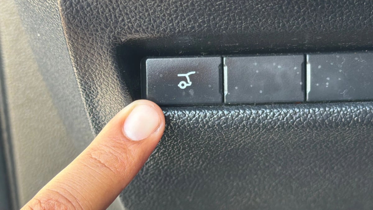 Ford Explorer photo 28