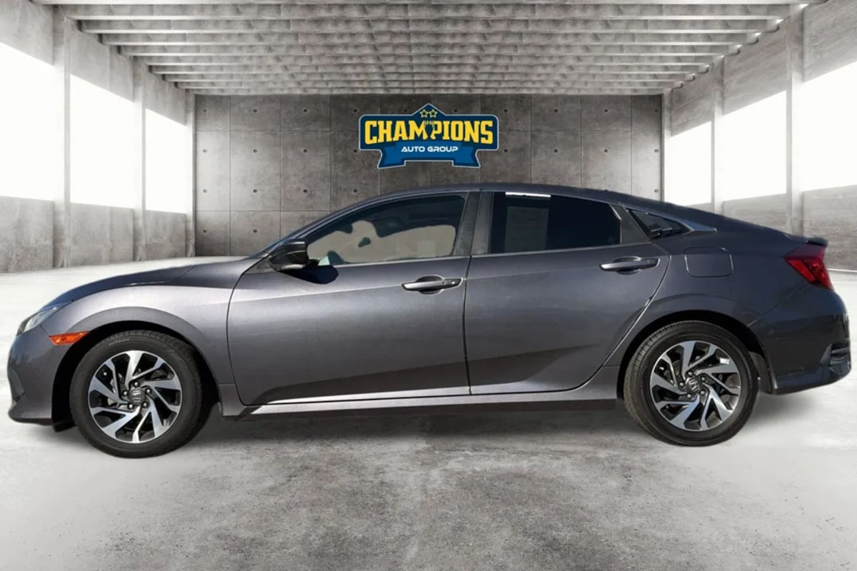 Honda Civic photo 6