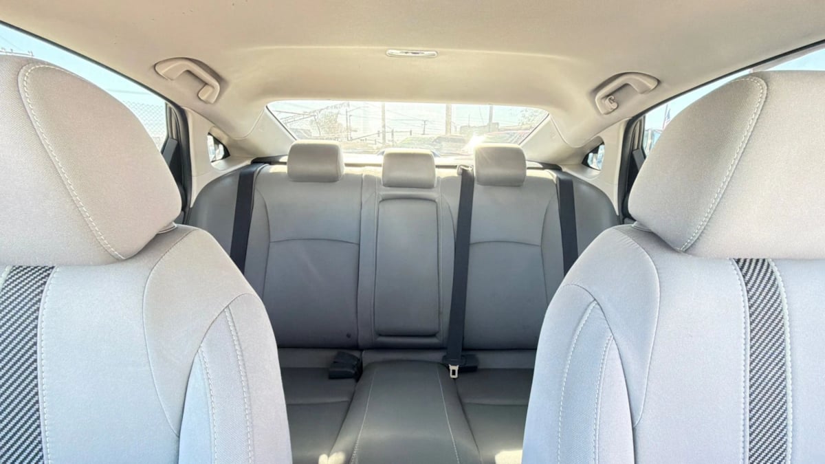 Honda Civic photo 17