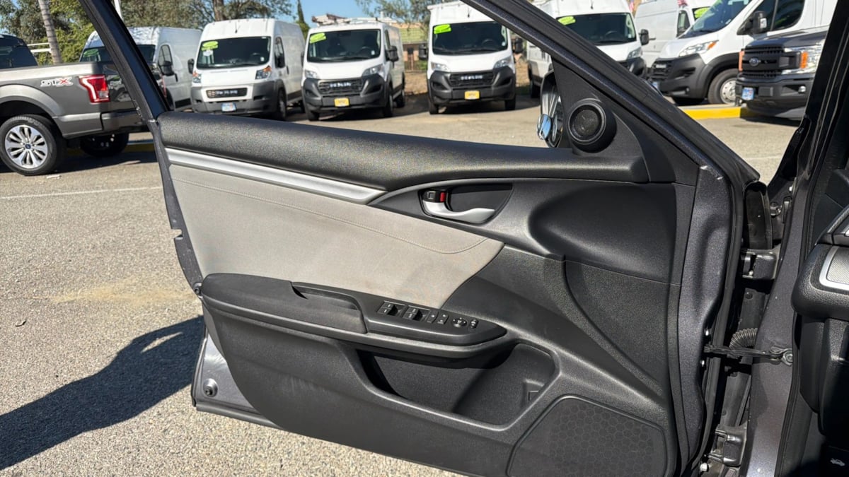 Honda Civic photo 22