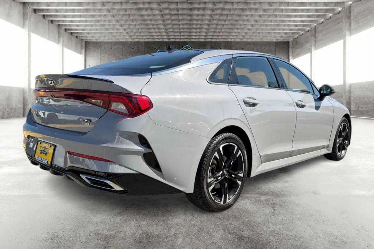Kia K5 photo 3