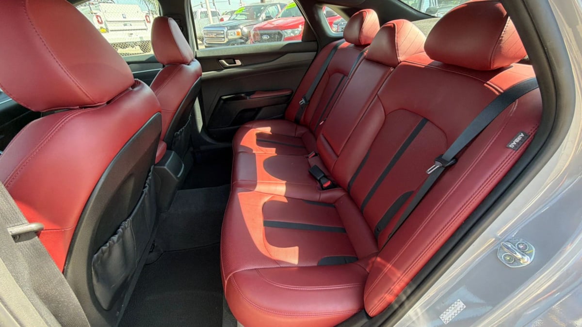 Kia K5 photo 11