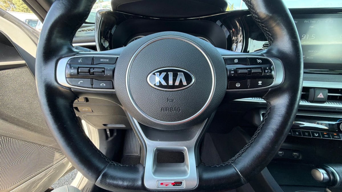 Kia K5 photo 19