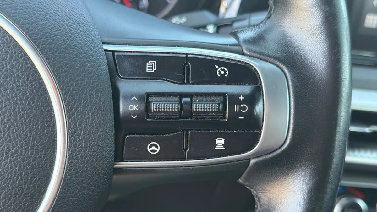 Kia K5 photo 32