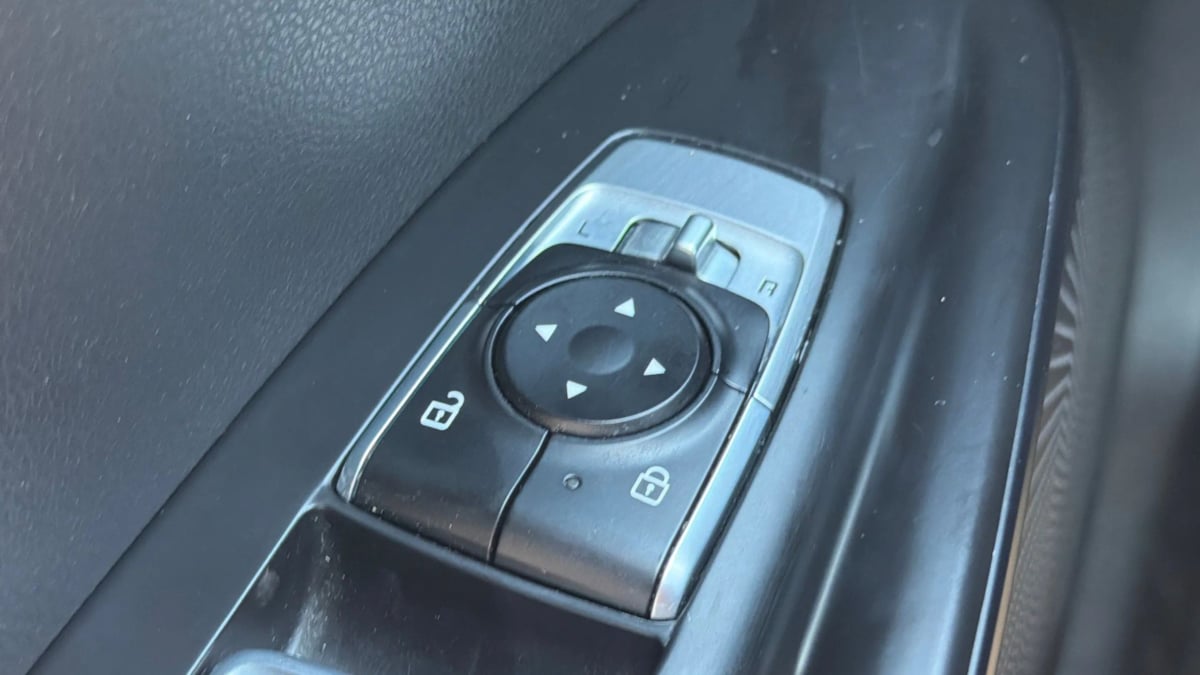 Kia K5 photo 37
