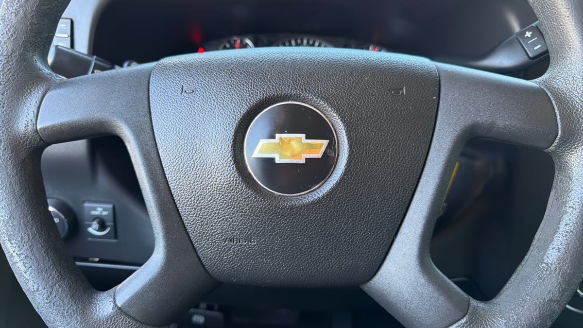 Chevrolet Express photo 17